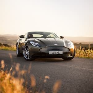 Aston Martin DB11 Coupe V8 / V12 / AMR