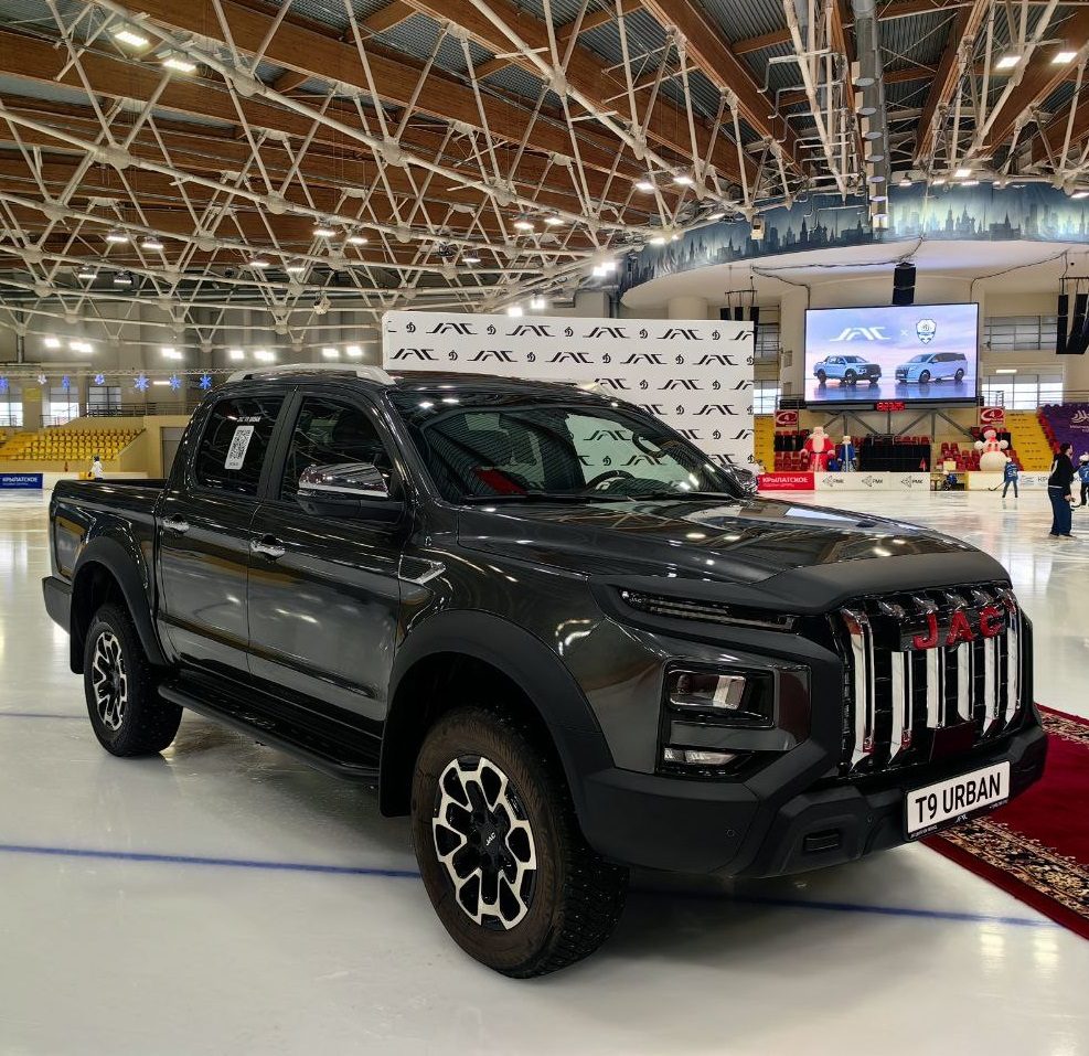 JAC T9