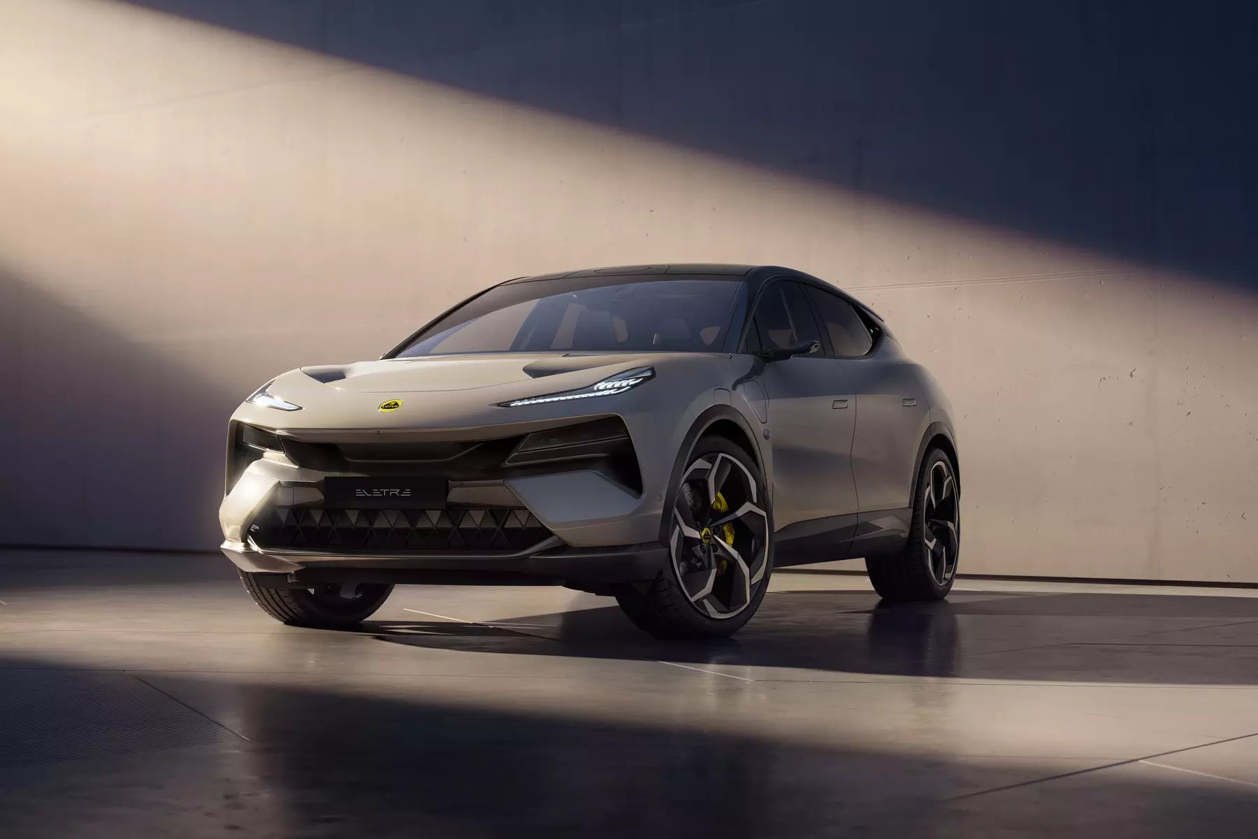 Lotus Eletre