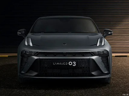 Lynk & Co 03
