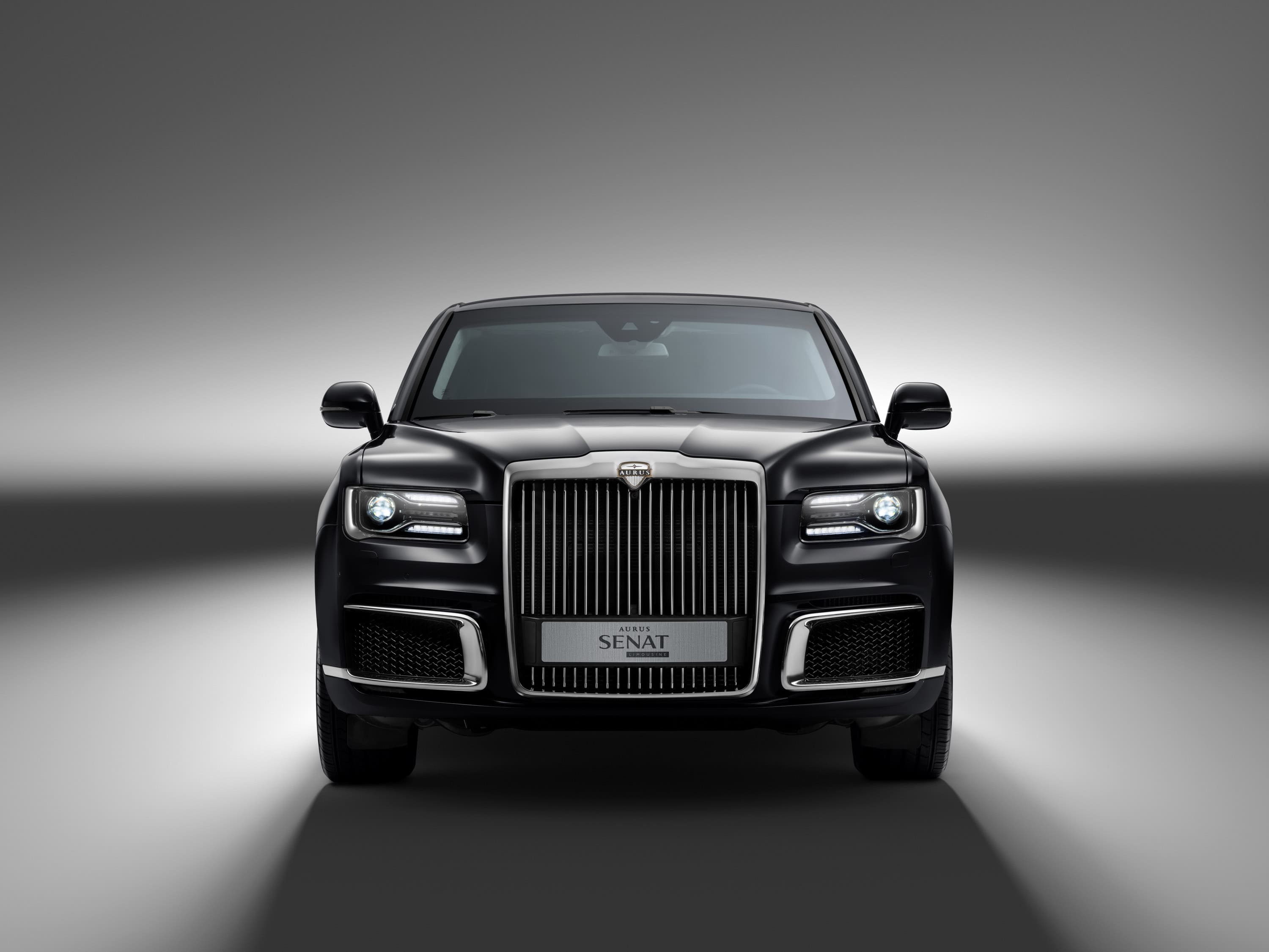 Aurus Senat Limousine